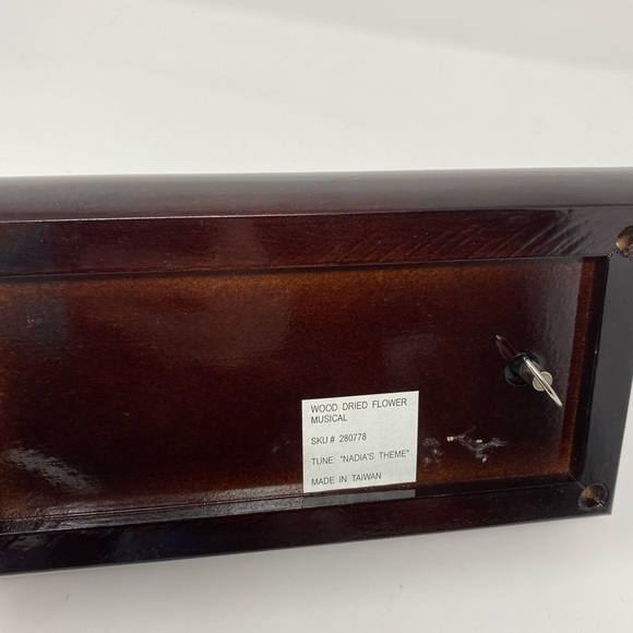 Floral Windup Musical Jewelry Box - Picture 10 of 11